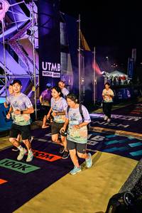 BIB: 
                            <button type="button" onclick="openModal(25252448)" class="btn btn-primary btn-sm float-right btn-popup" data-toggle="modal" data-target=".modal-high-quality">
                        <i class="fas fa-shopping-cart"></i> Add to Cart
                    </button>
                                            <button type="button" onclick="isThisMe(25252448, true)" class="btn btn-success btn-sm float-right btn-popup btn-isme hidden" data-toggle="tooltip" data-placement="bottom" title="นี่คือรูปของคุณใช่ไหม คลิกที่นี่เพื่อเอาเข้าอัลบั้ม">
                        <i class="fas fa-plus"></i> Add to album
                    </button>
                    <button type="button" onclick="isThisMe(25252448, false)" class="btn btn-warning btn-sm float-right btn-popup btn-isnotme hidden">
                        <i class="fas fa-ban"></i> Remove from album
                    </button>